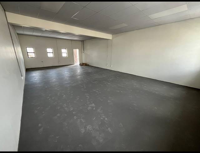 198M² WAREHOUSE TO LET IN NDABENI